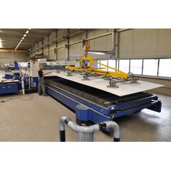 HT vacuum lifting device