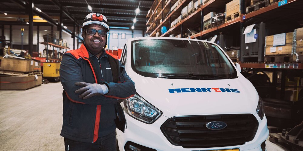 Keuring van hijsmiddelen en valbeveiliging op locatie: zo blijft jouw materieel inzetbaar