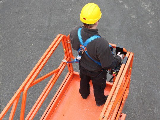 Veiligheid centraal bij werken met hoogwerkers