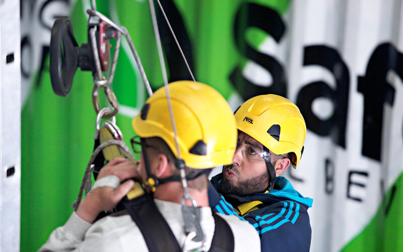 Mennens en Safe Site bundelen krachten