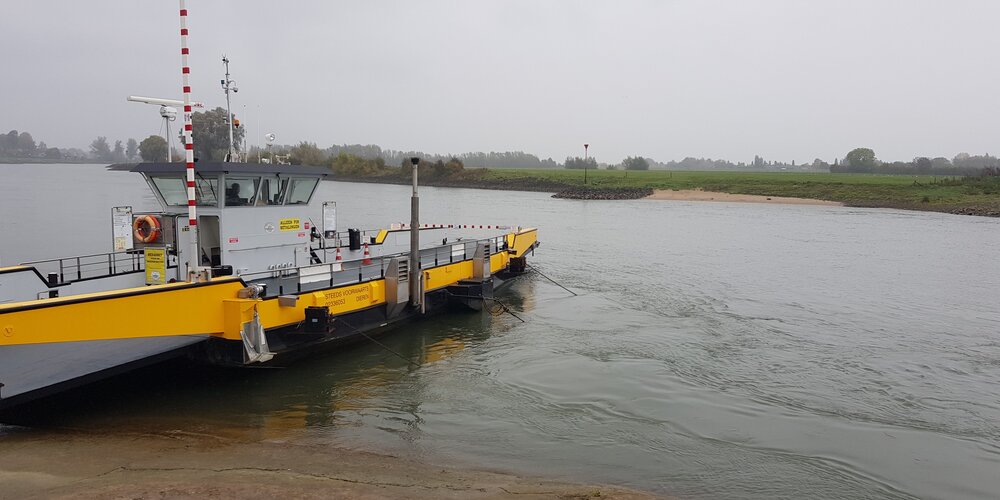 Mennens levert eerste Warp lijn ooit aan Veerpont