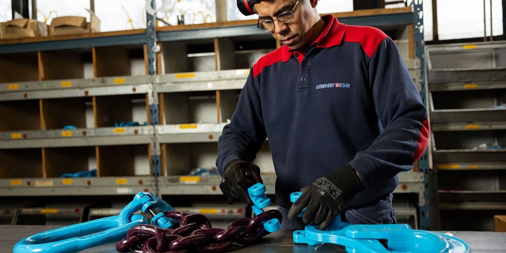 Advantages of Grade 10 chains and components