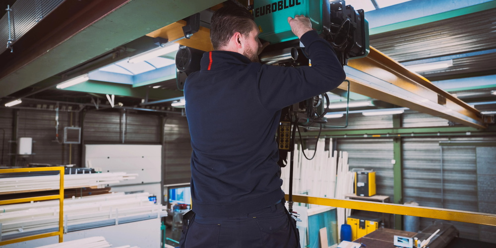 Jaarlijkse inspectie bovenloopkranen bij Glaswacht Zaanstreek B.V.