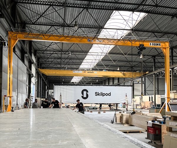 Skilpod verdubbelt framing capaciteit voor bouw van modulaire houtskeletwoningen