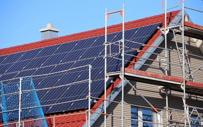 Zonnepanelen leggen: in 5 stappen de veiligheid op orde